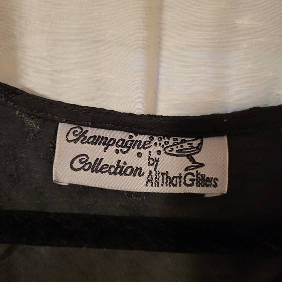 Champagne Collection by All That Glitters Kimono - Picture 5 of 10